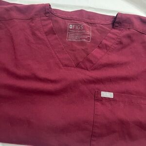 Figs V-Neck Scrub Top in Wine